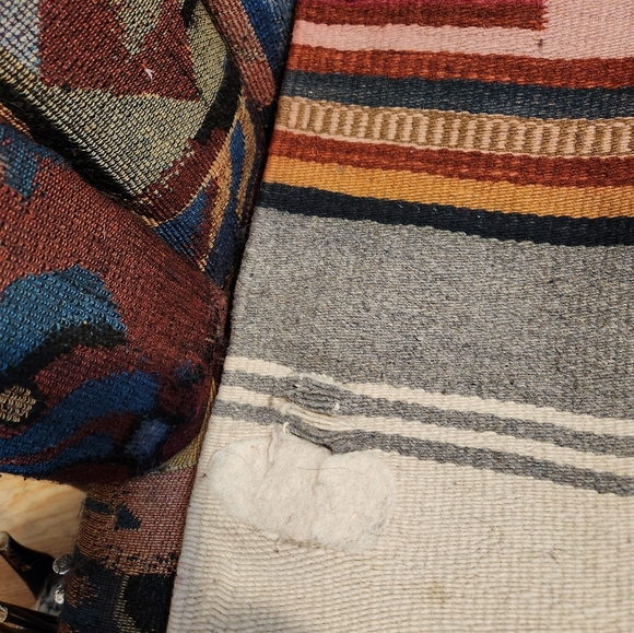 Mexican made Navajo style weaving, 26"x56" gray,was a gift, hand made - Picture 3 of 4